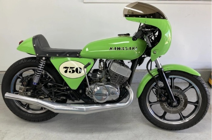 Photo  1974 Kawasaki H2