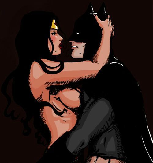Naked Wonder Woman Embraces Batman | Wonder Woman & Batman Sex Pics |  Luscious Hentai Manga & Porn