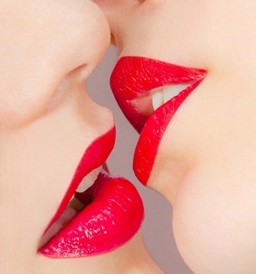 Red Lipstick Lesbian Porn - Lipstick Lesbians Kissing Porn | Sex Pictures Pass
