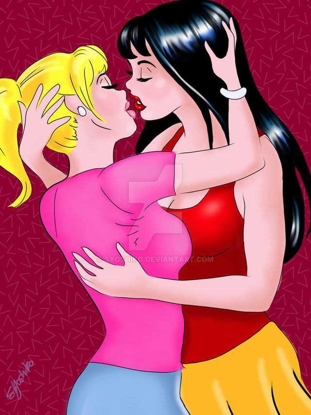 Passionate Lesbian Kisses | Betty & Veronica Porn Pics | Luscious Hentai  Manga & Porn