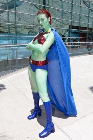 315px x 473px - Miss Martian Cosplay | Luscious Hentai Manga & Porn