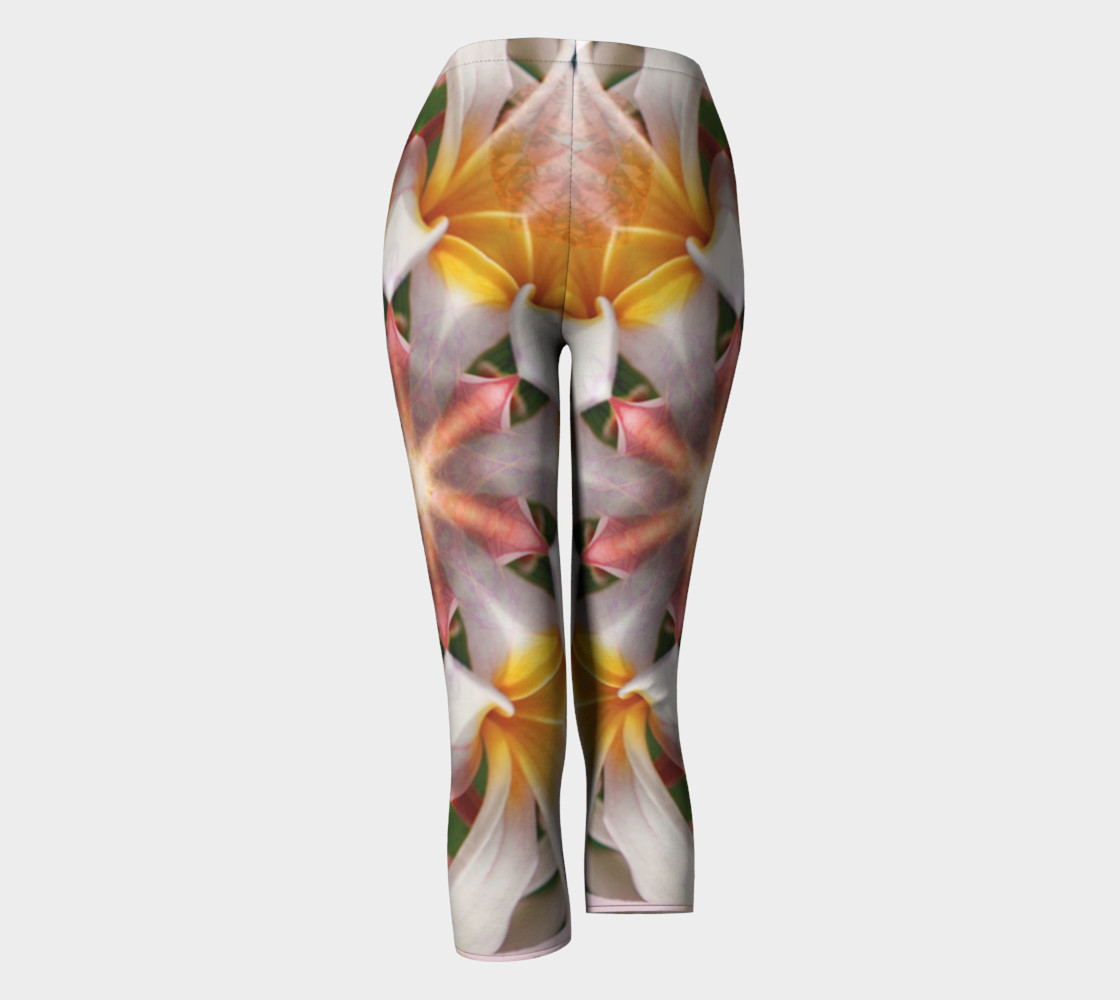 The Heart Knows Frangipani Capris preview #4