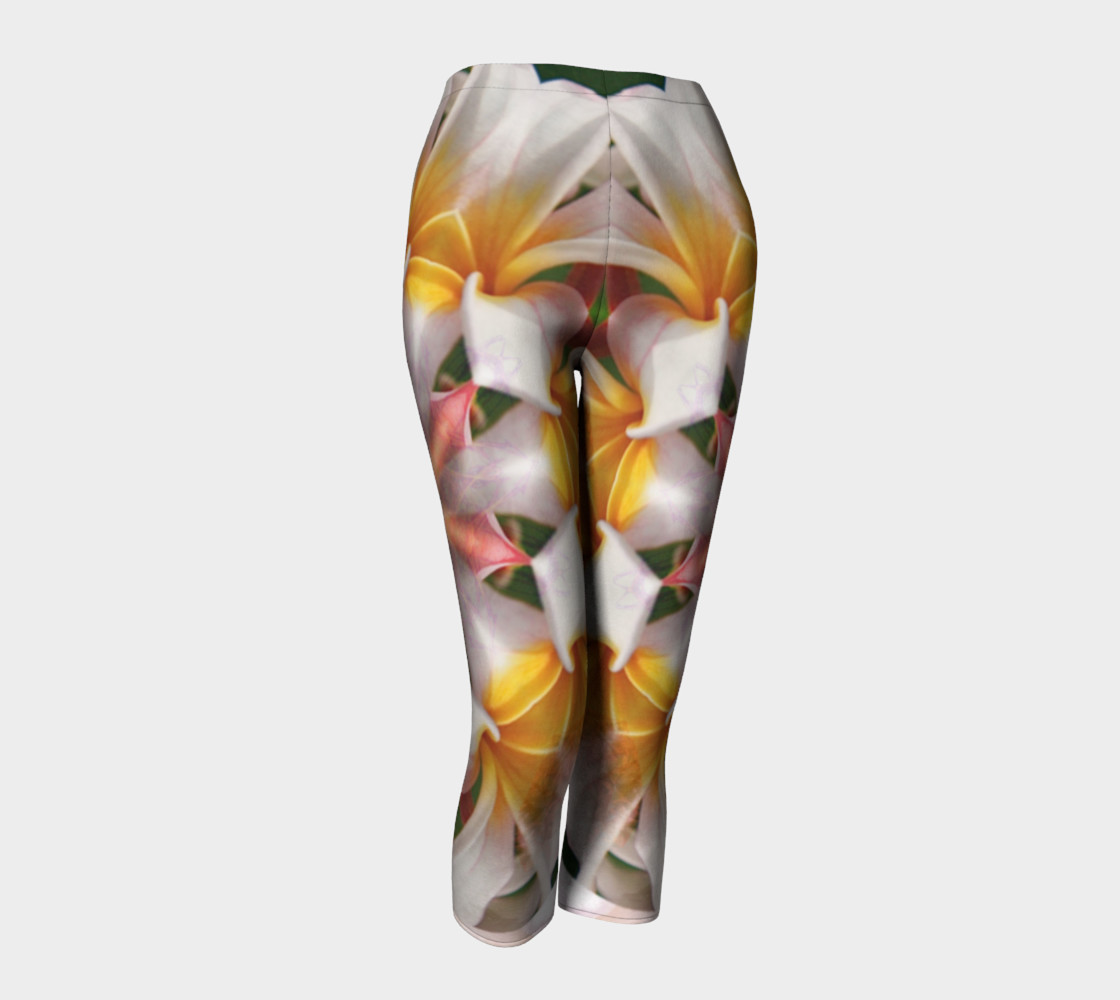 The Heart Knows Frangipani Capris preview #1