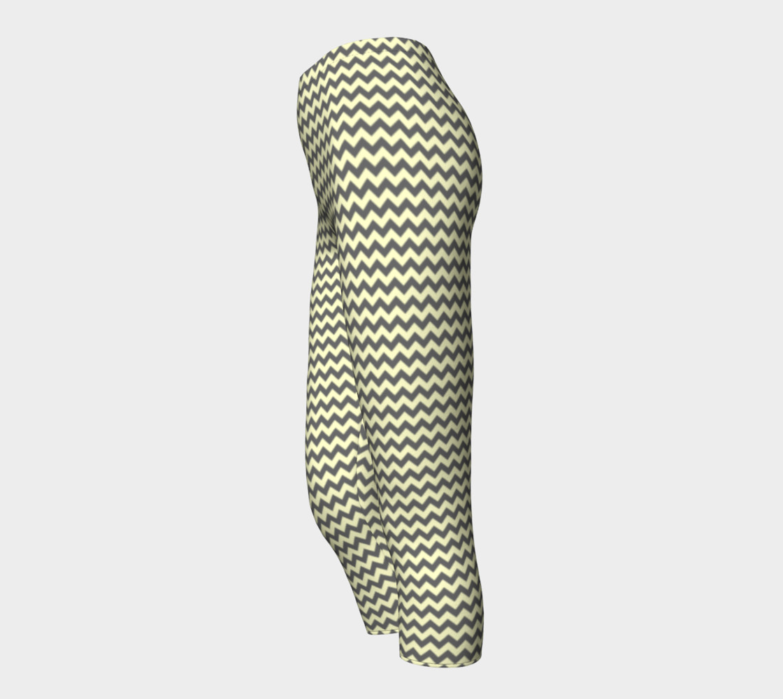 GREY & LINEN CHEVRON CAPRIS LEGGINGS preview #3