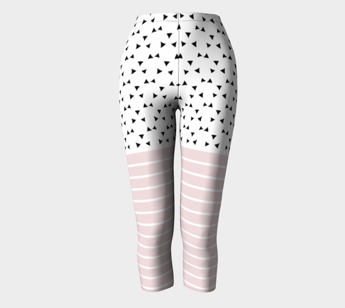 razni capris preview #2