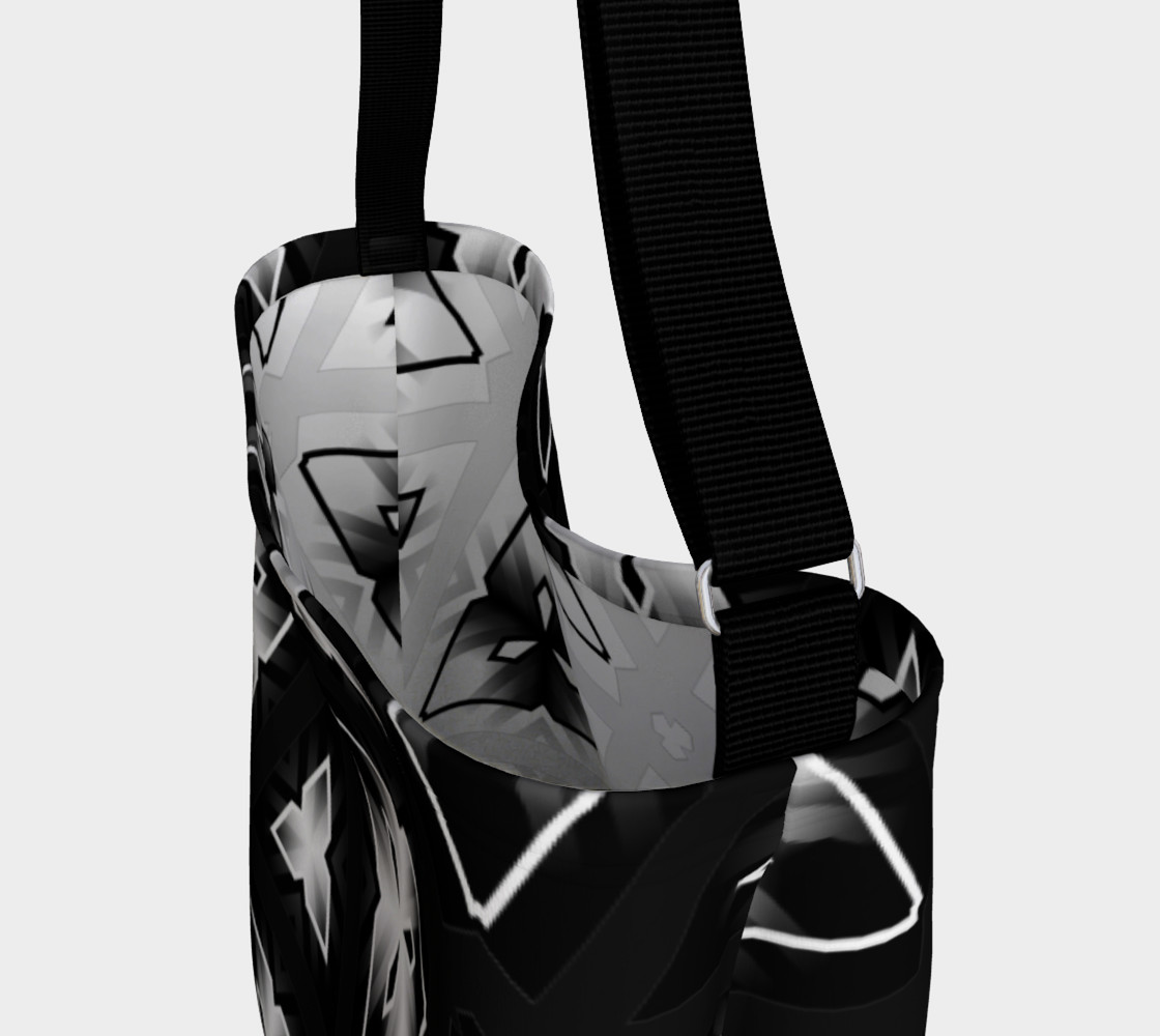 Edge Light Day Tote preview #3
