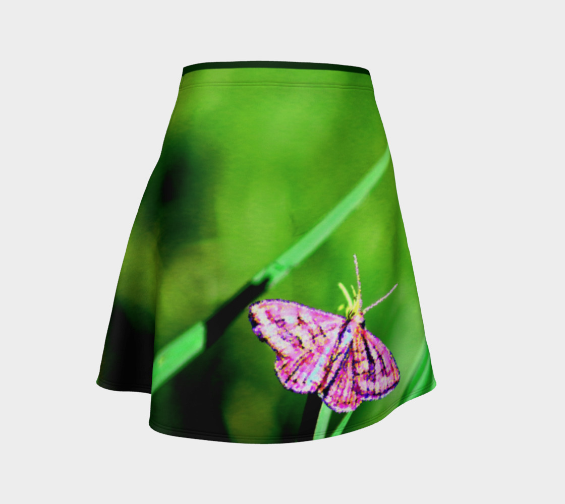 Butterfly on Grass Skirt preview #1