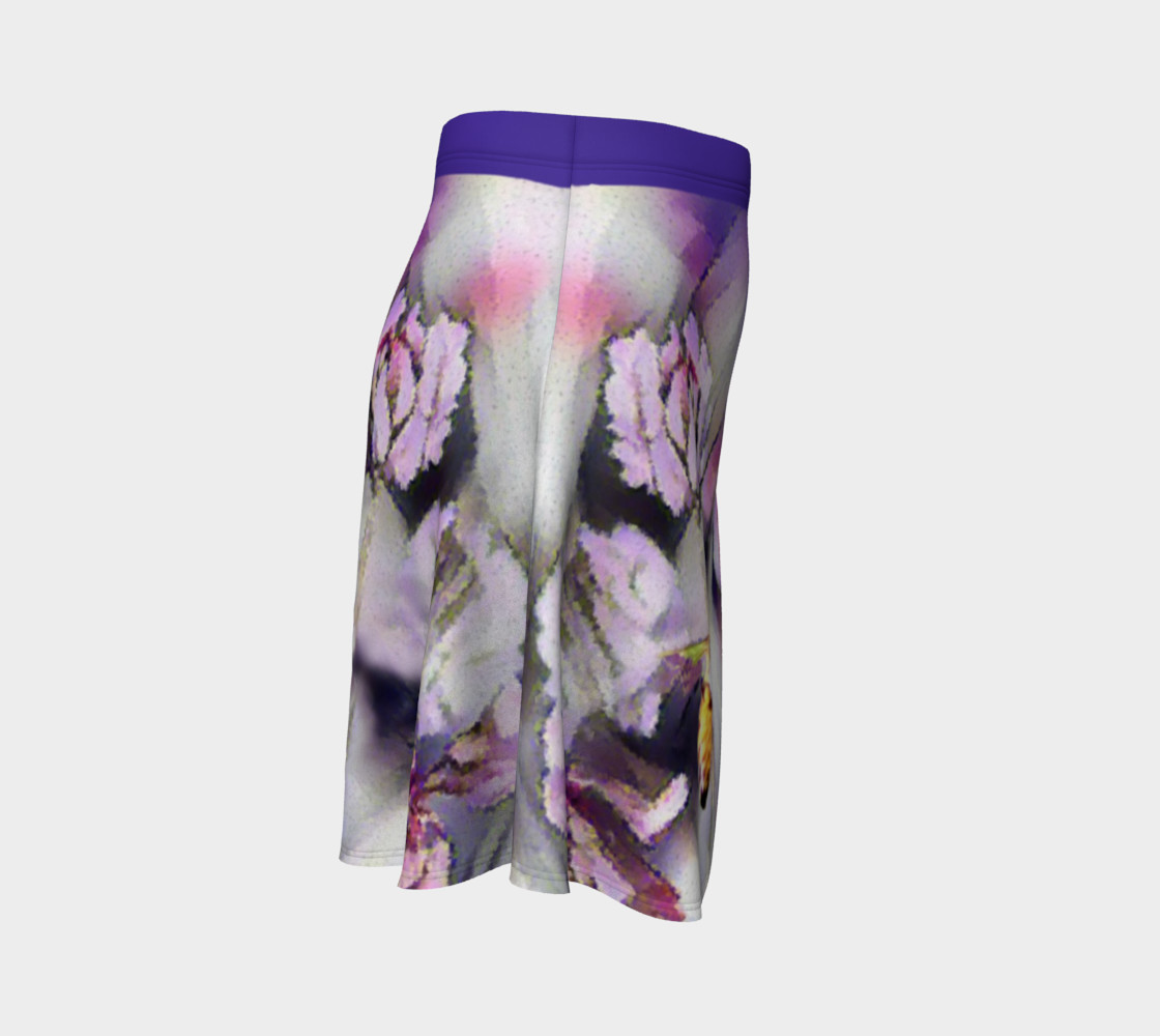 Bee Behind a Flower Skirt preview #3