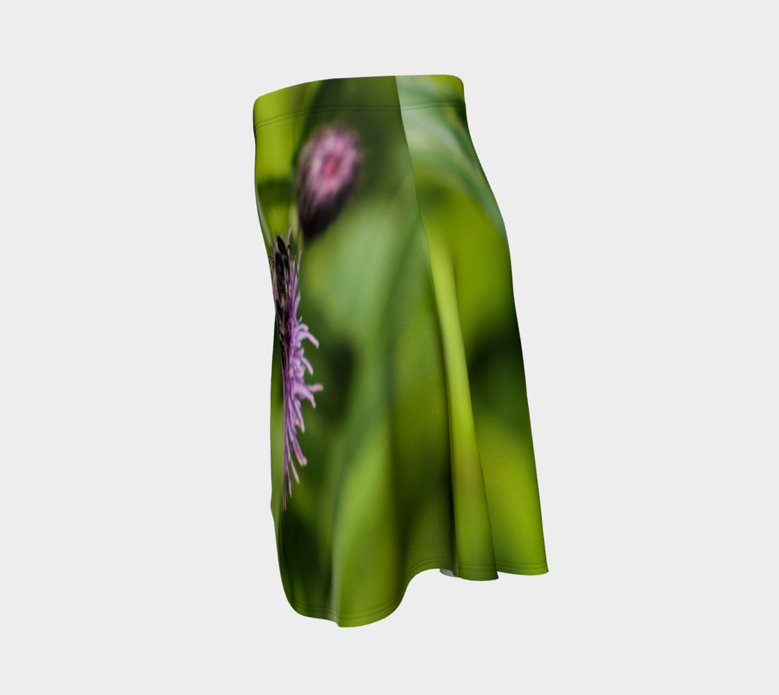 A Bee on a Purple Flower Flare Skirt preview #2