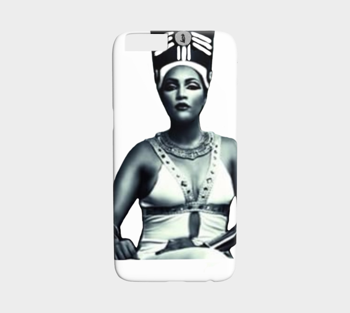 Queen by design preview #1