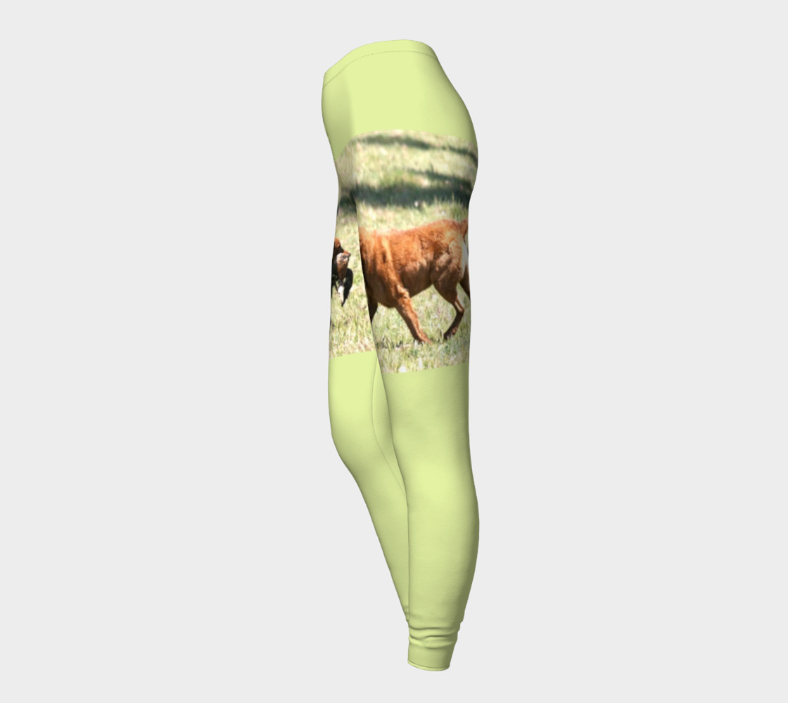 Chesapeake Bay Retriever Retrieving Leggings preview #3