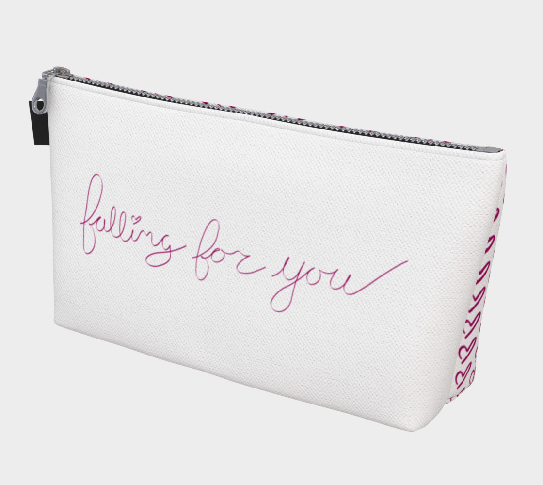 Aperçu de Falling For You Makeup Bag #1