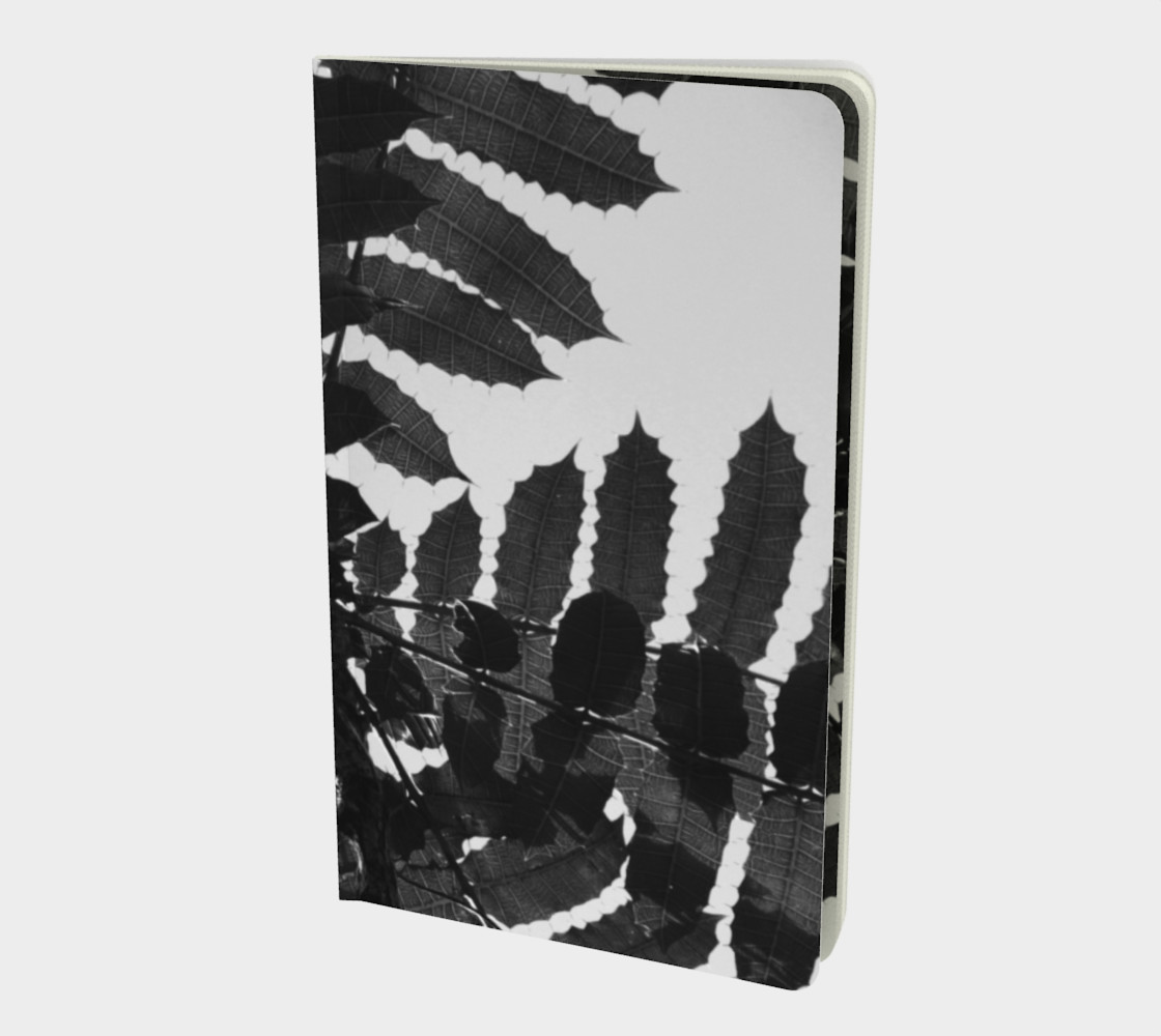 Aperçu de Black and White Leaf Notebook #1