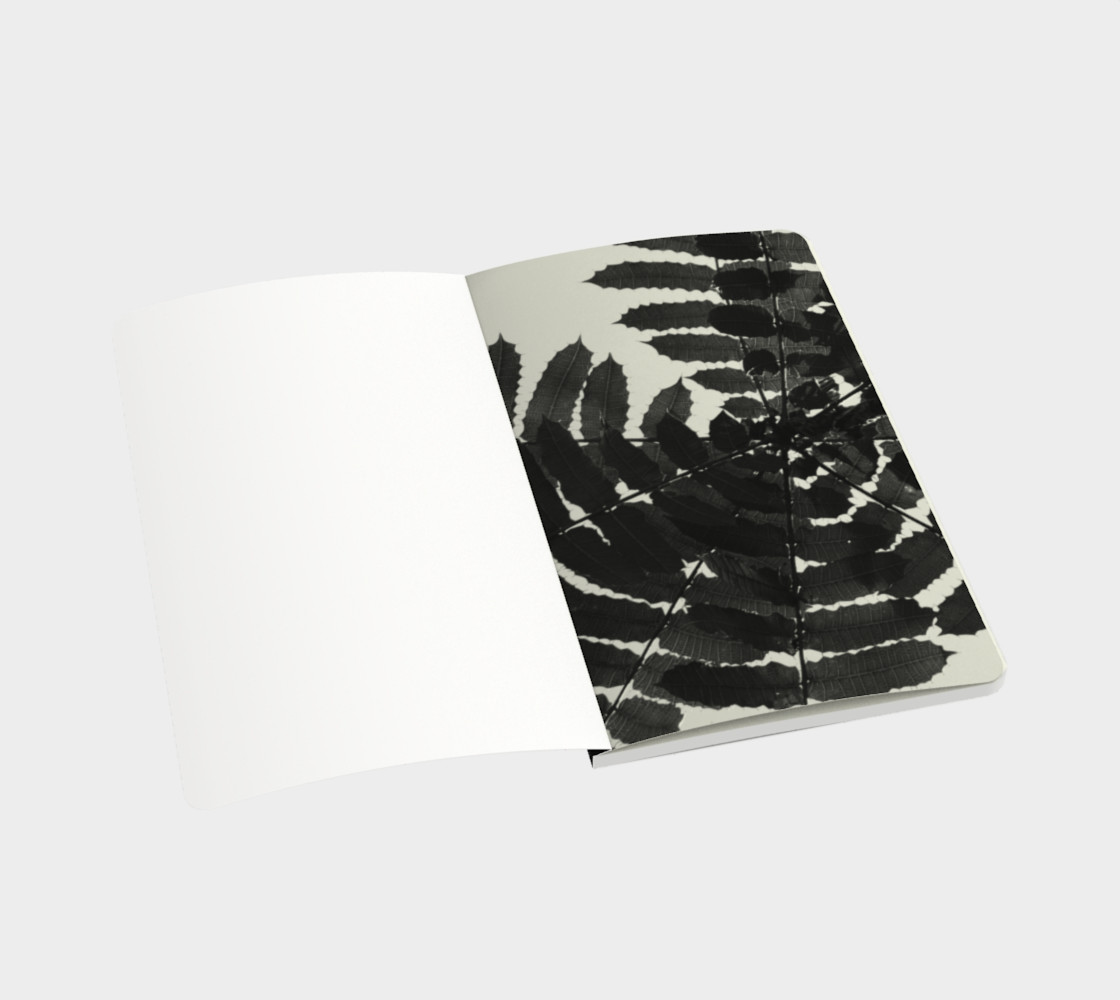 Aperçu de Black and White Leaf Notebook #3