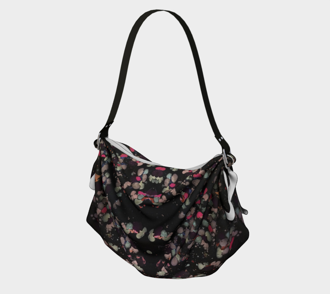 Aperçu de Rose Petals in Dark Water Tote #1