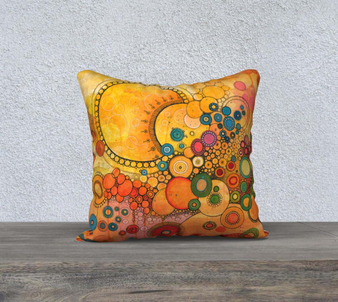 Un Nouveau Soleil Doodle Pillow preview #1