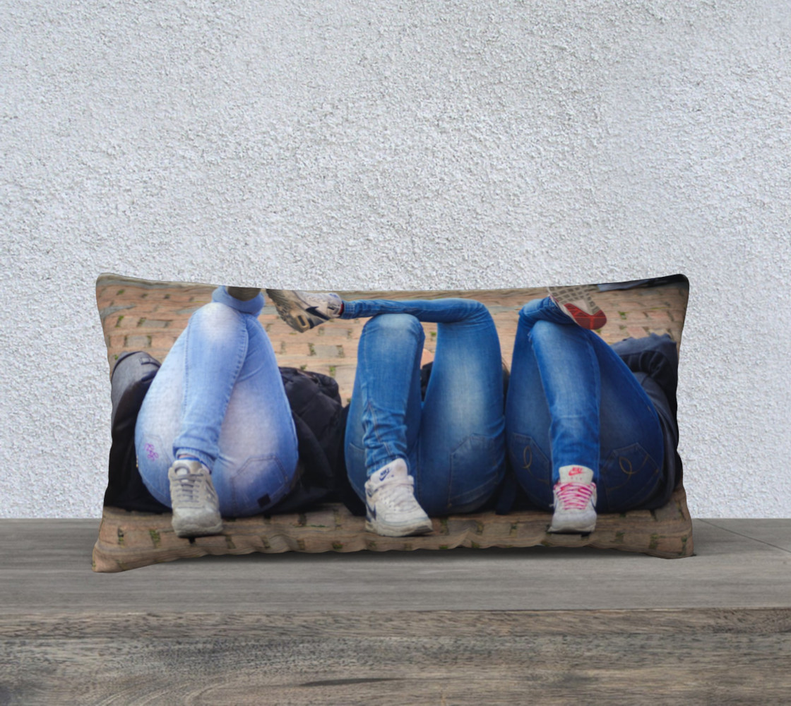 Aperçu de Trois paires de jeans / Three Pairs of Blue Jeans #1