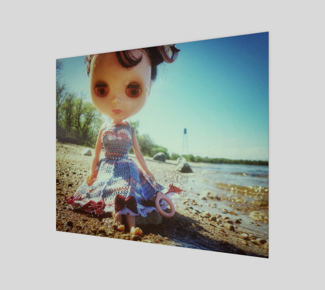 Daisy Blythe beach bum preview #1