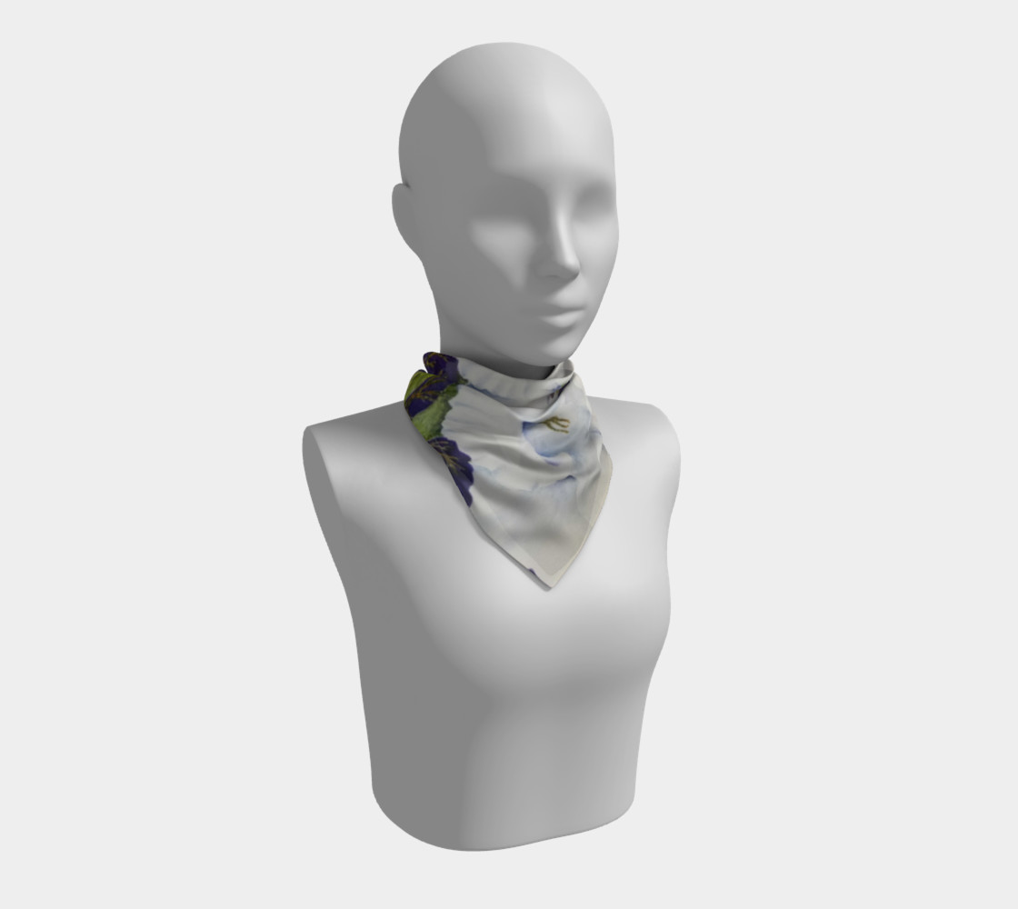 WHITE GLADIOLAS SCARF preview #1