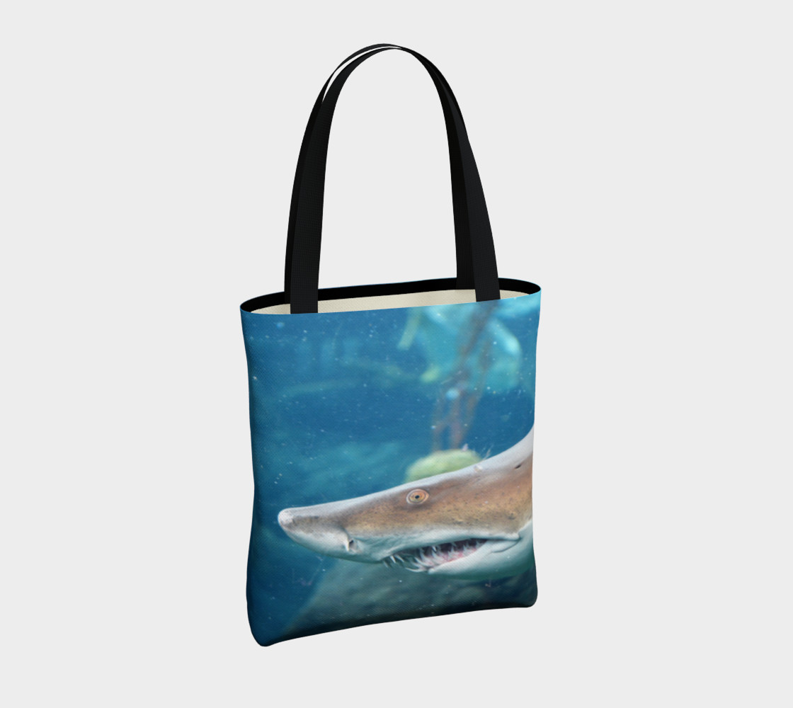 Shark Tote Close Up preview #4