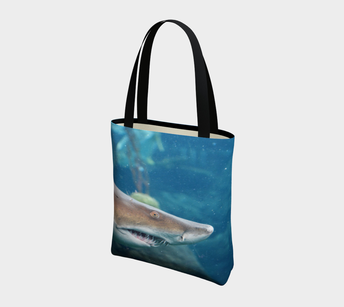 Shark Tote Close Up preview #3