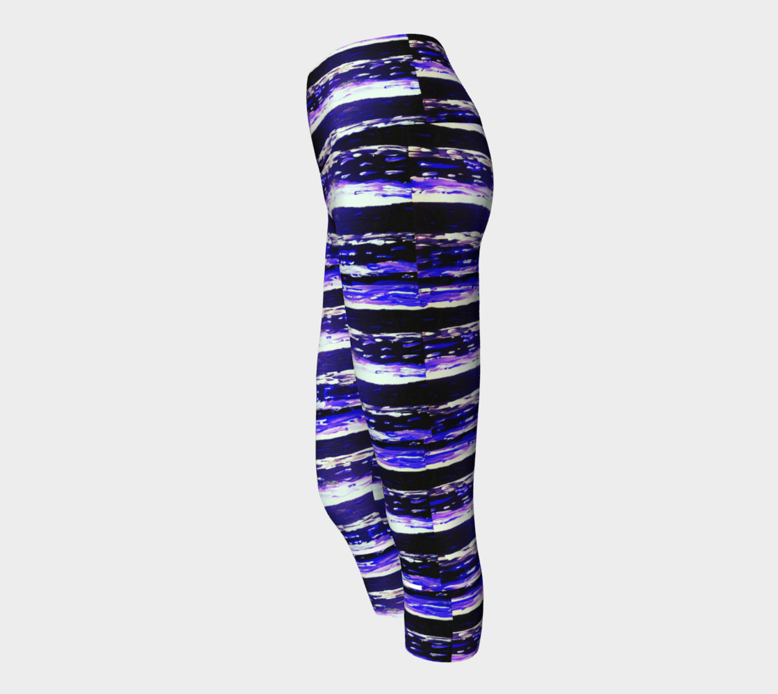 'Changing Currents' Yoga Capris preview #2