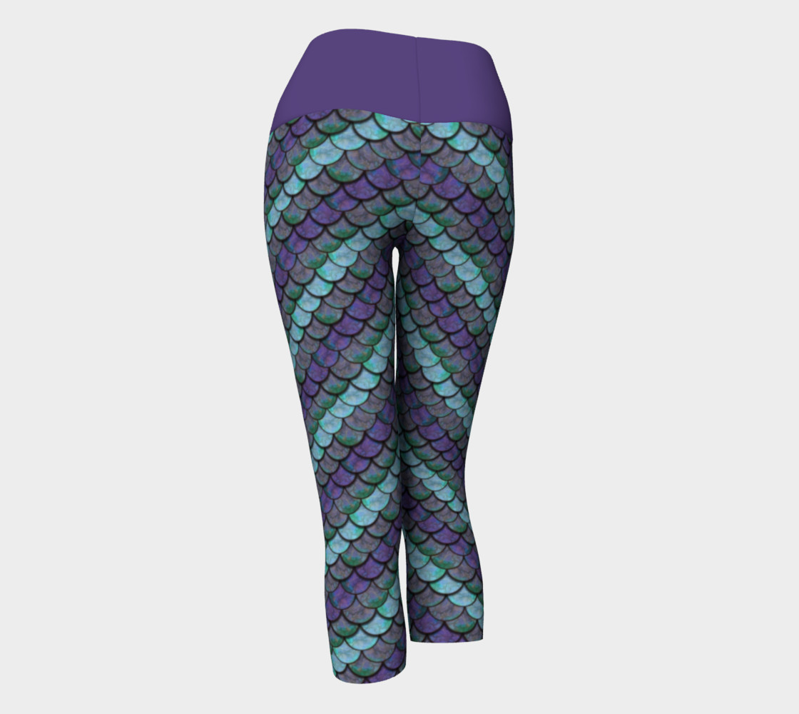 Opalescent Mermaid Scale Capris preview #3