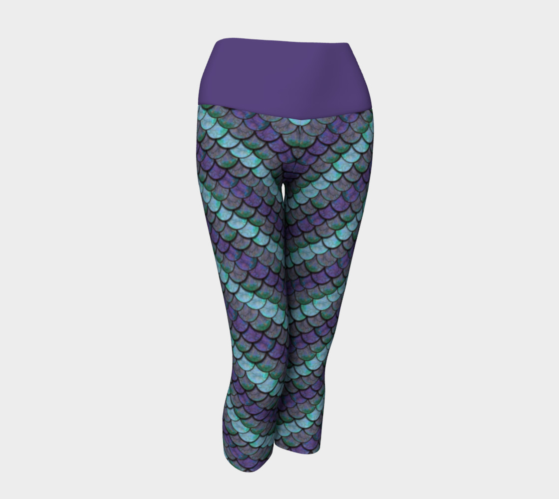 Opalescent Mermaid Scale Capris preview #1