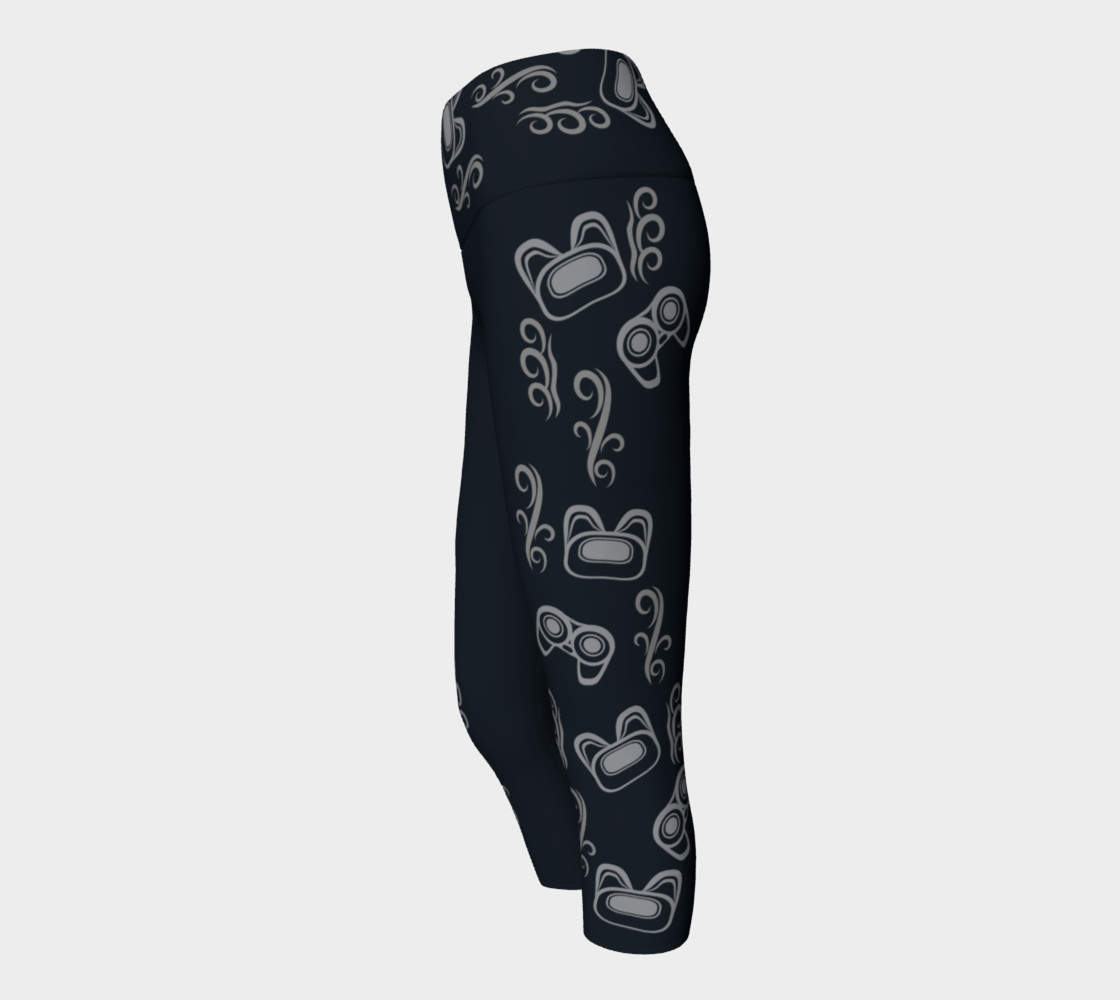 Grey Whale Tails and Waves Capris preview #2
