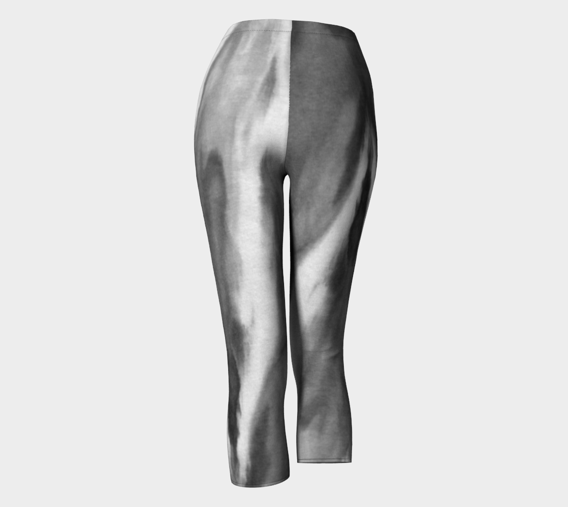 Black and White Chevron Capri preview #4
