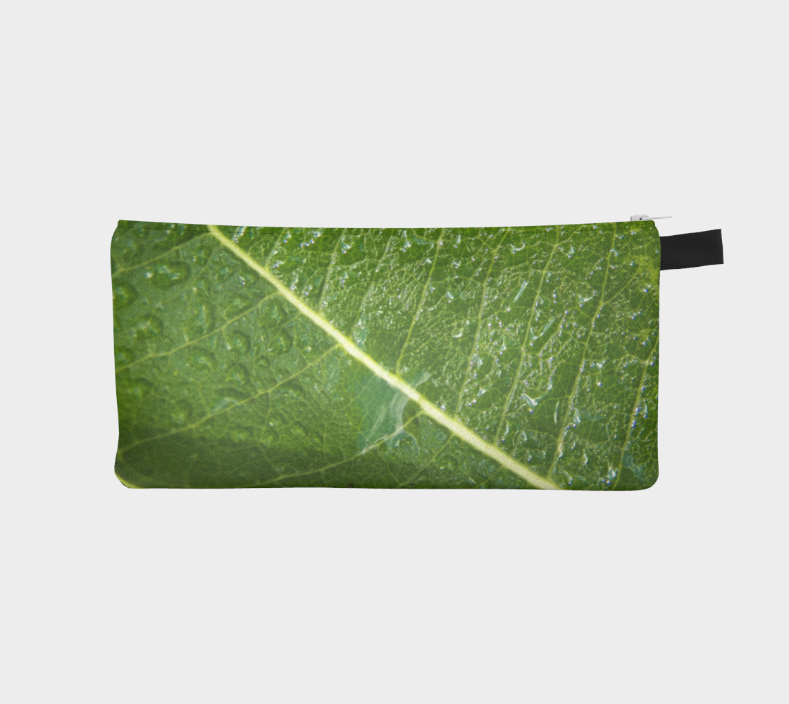 Aperçu de Green Leaf with Water Droplets Pencil Case