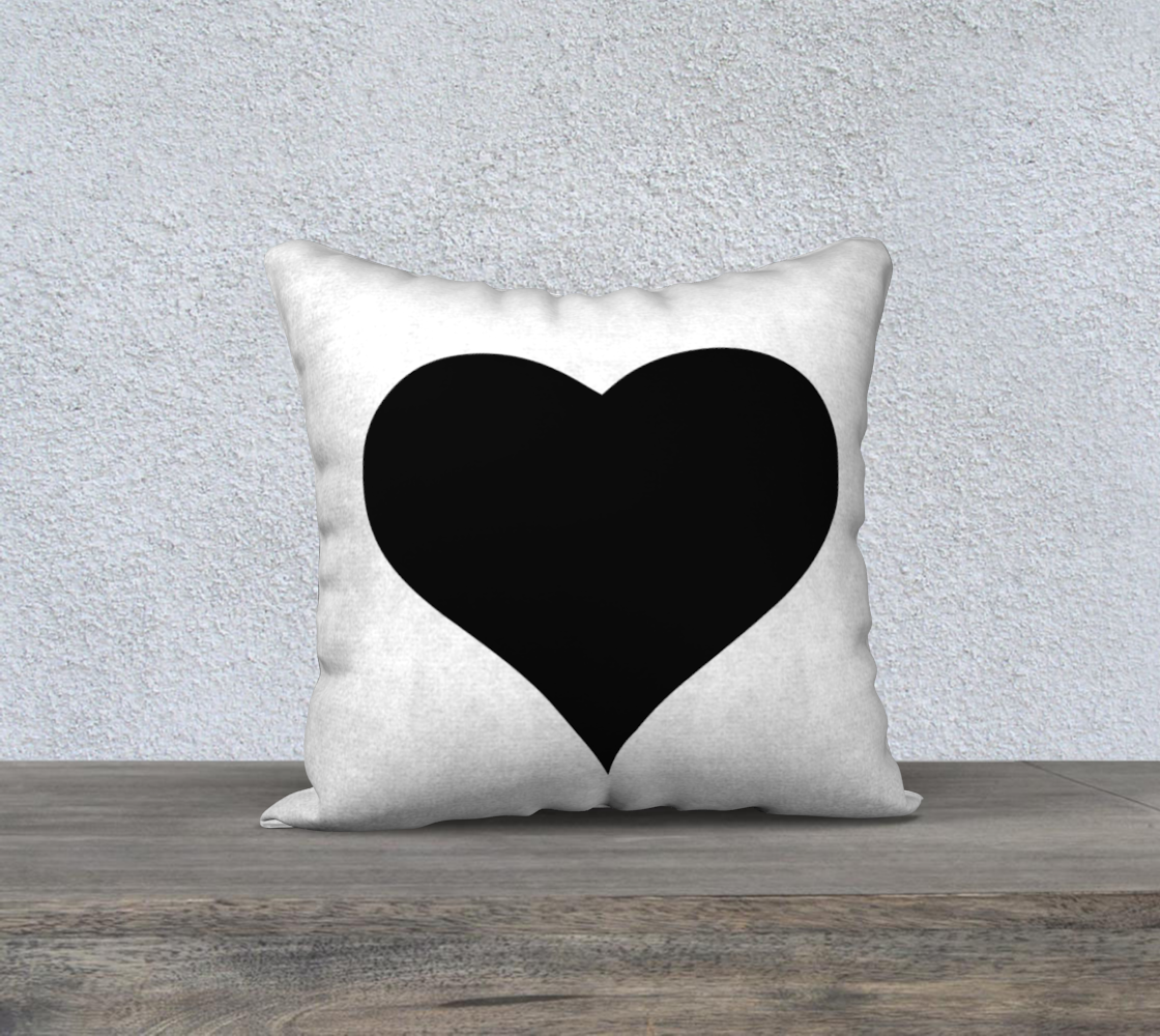 Black Heart Pillow 18 preview #1