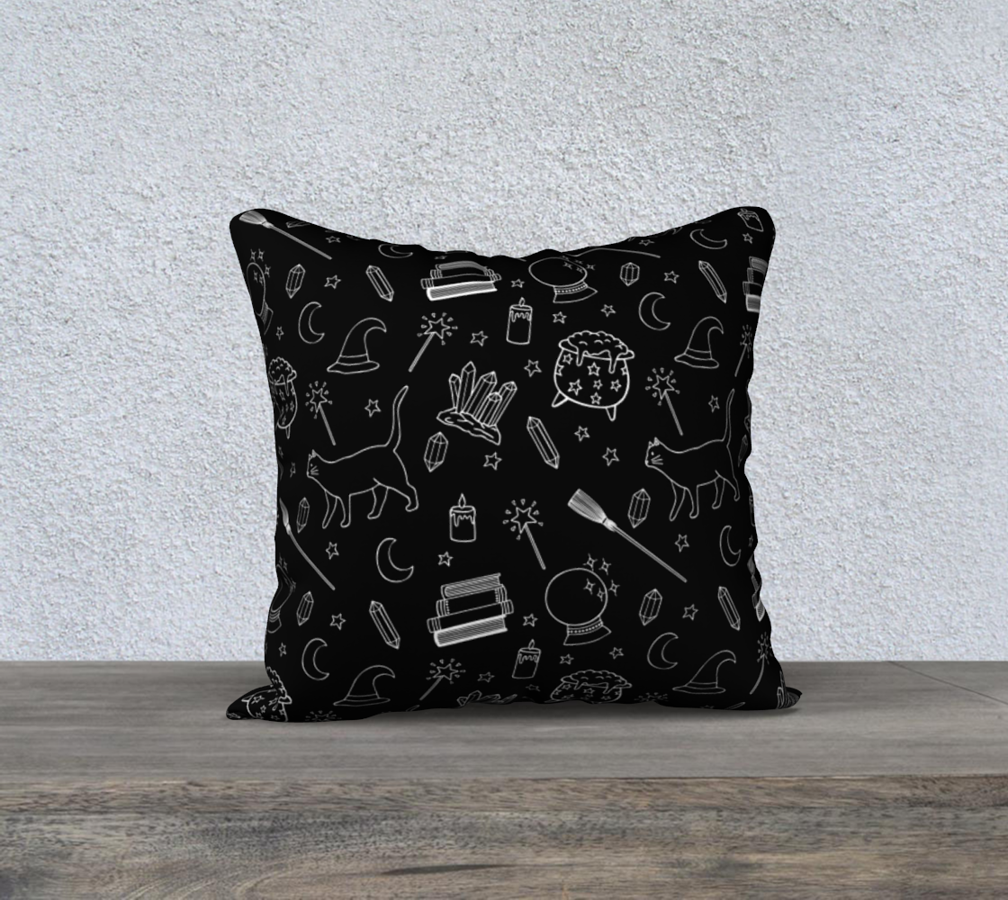 Aperçu de Chat sorcière housse de coussin / Witchy kitty cushion cover