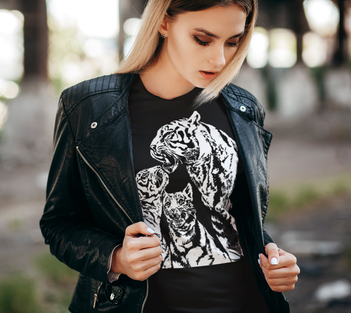 tiger and cubs t shirt preview #2