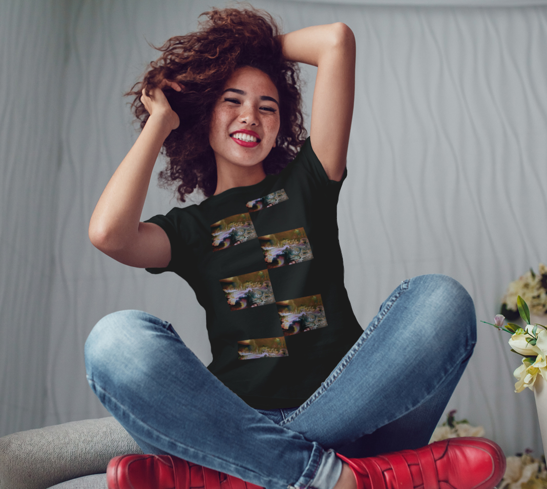 Aperçu de Golden Flowers Bella Tshirt #3