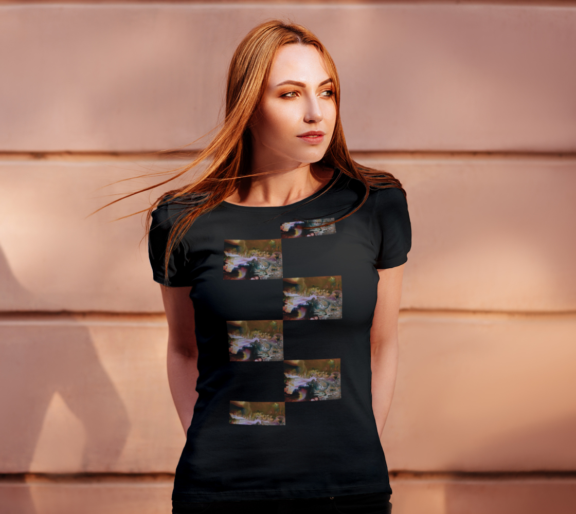 Aperçu de Golden Flowers Bella Tshirt #4