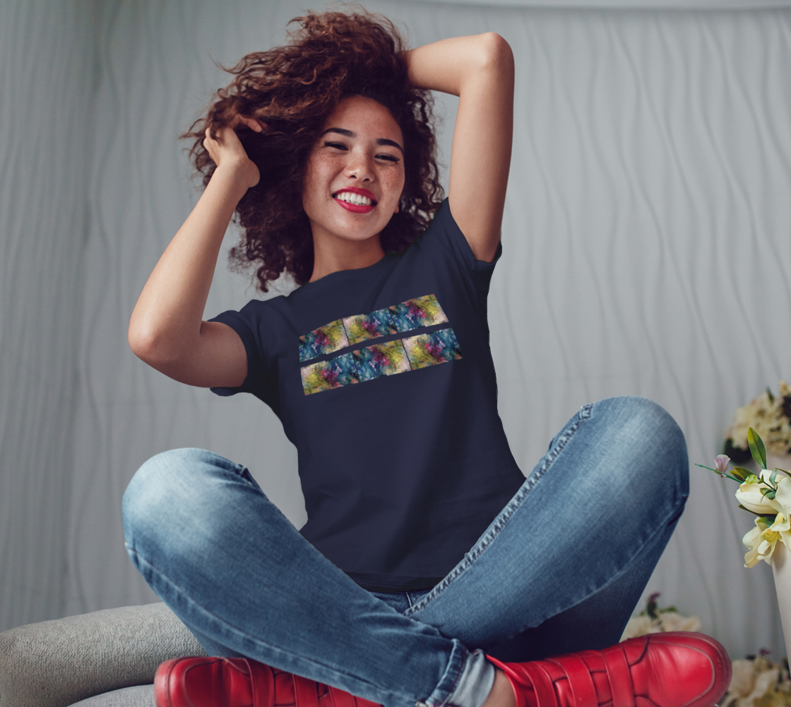 Aperçu de Rainbow Blossom Bella Tshirt #3