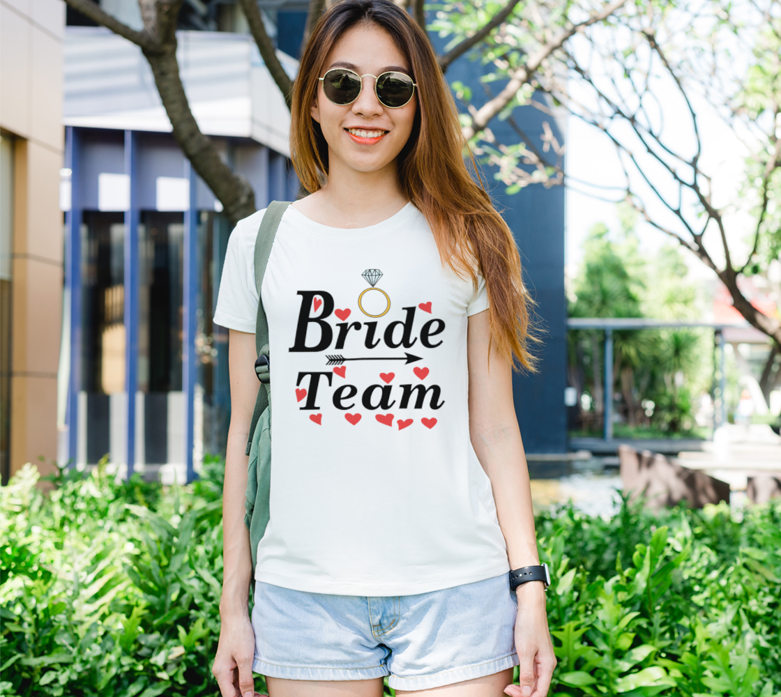 Aperçu de Bride Team with Hearts, Ring and Arrow, Black Font Women's T-Shirt