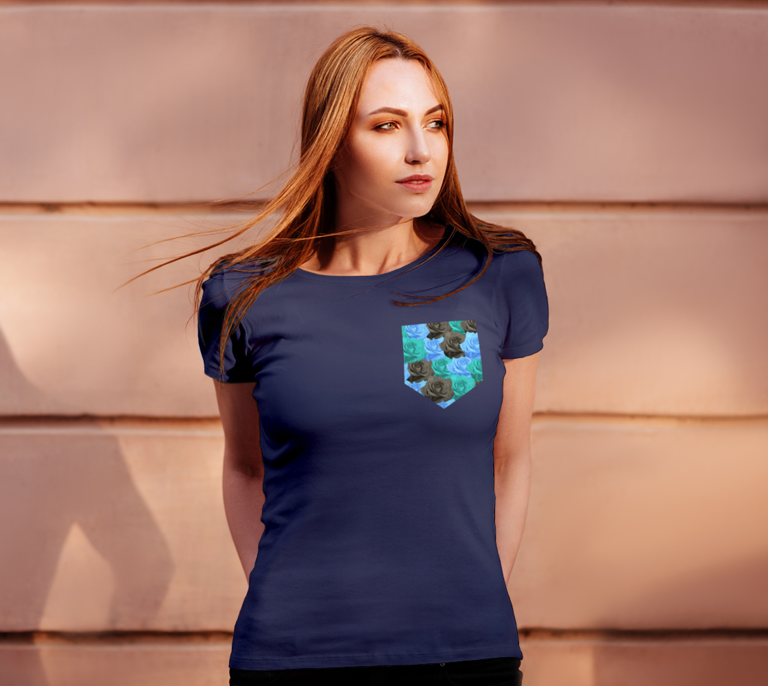 Aperçu de Blue Roses Pocket Women's Tee #4