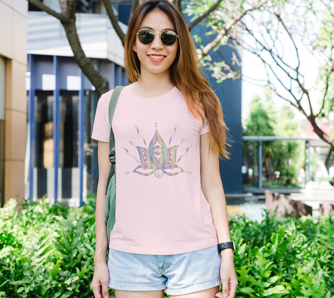 Aperçu de Radiate Lotus T-Shirt in Pink #1