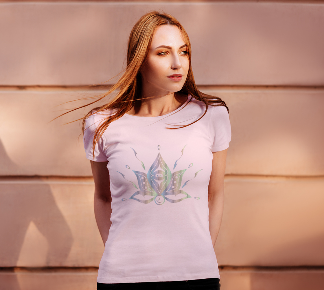 Aperçu de Radiate Lotus T-Shirt in Pink #4