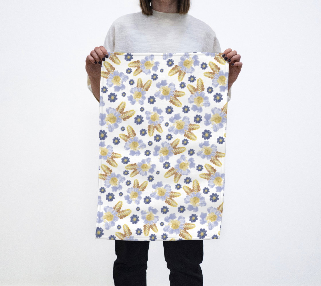 Aperçu de Tea Towel * Abstract Floral Kitchen Linens * Blue Cosmos and Crocosmia Watercolor Impressions