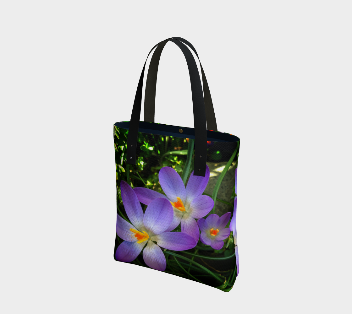 Crocus Tote preview #1