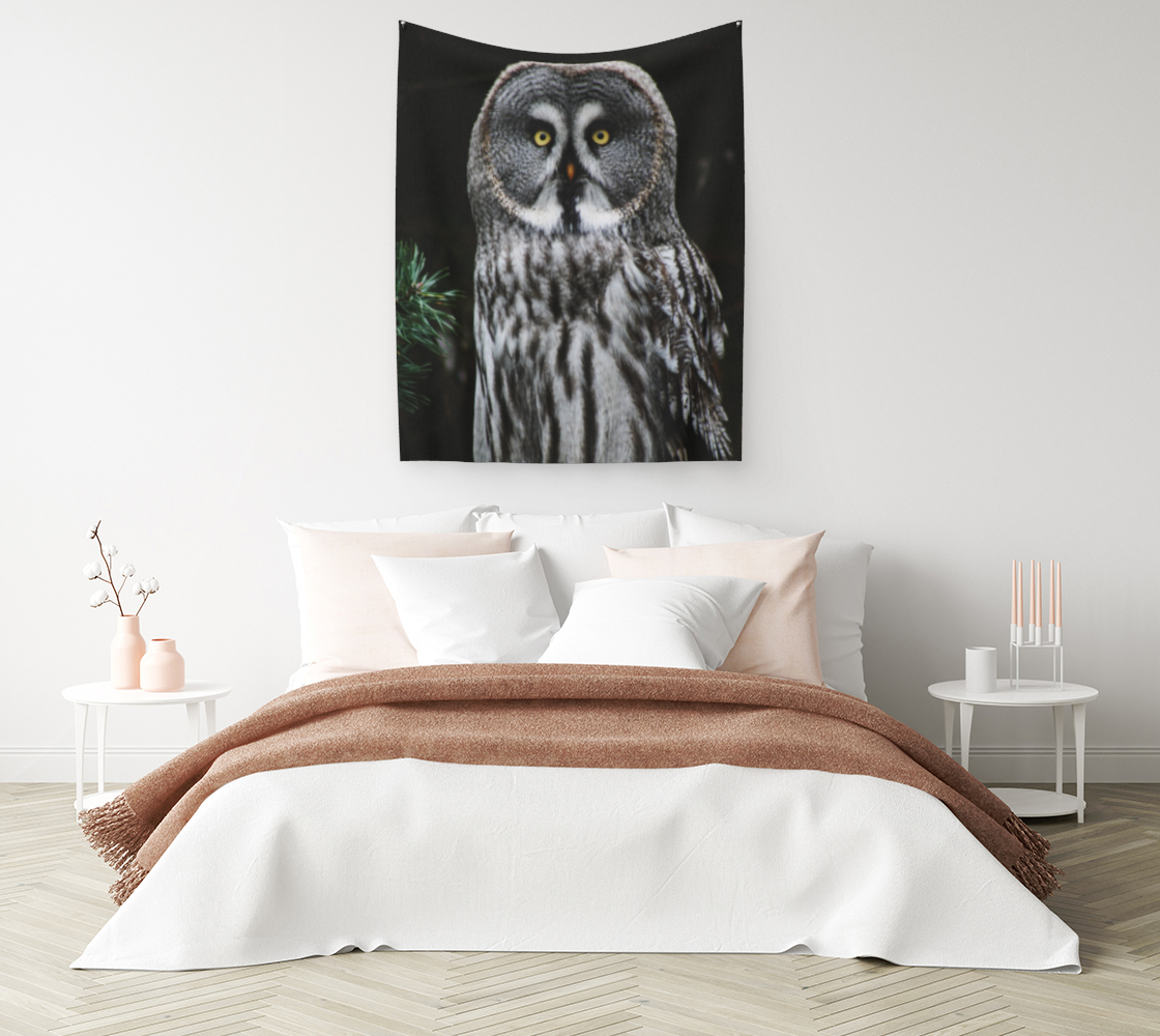 The Great Grey Owl Wall Tapestry preview #1