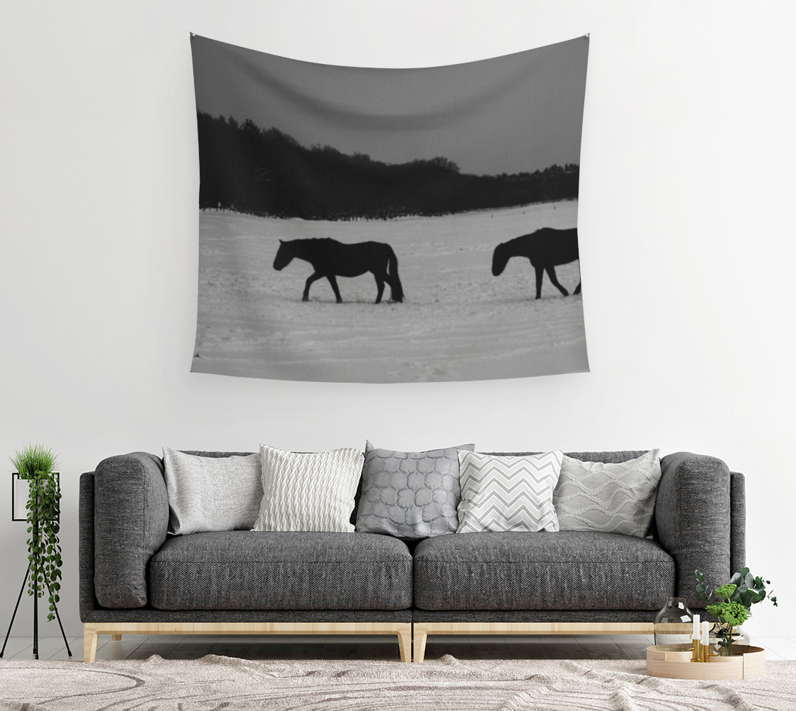 Aperçu de Horses On Snow Wall Tapestry #2
