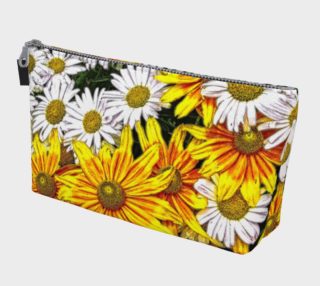 Yellow and White Daisies Make Up Case preview