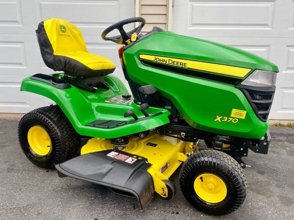 John Deere X370 Lawn Tractor with Power Steering Hydraulic Lift Mower ...