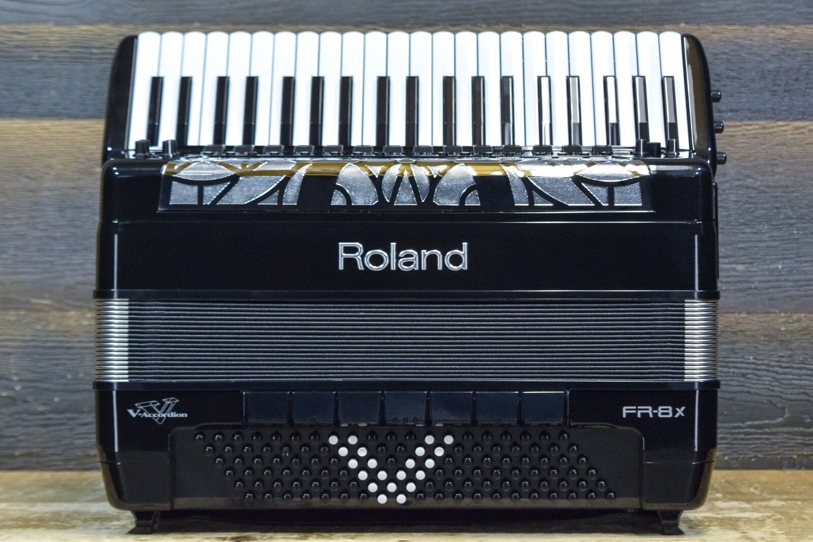 Roland FR8X VAccordion 120Bass 41Key Black Digital Piano Accordion
