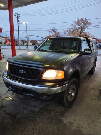 Photo 2002 Ford 150 pick up. 4 Wheel 6 cyl Auto - $2,950 (Erie pa.)