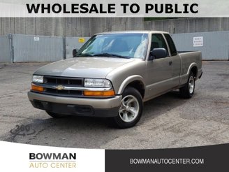 Photo Used 2003 Chevrolet S10 Pickup LS for sale
